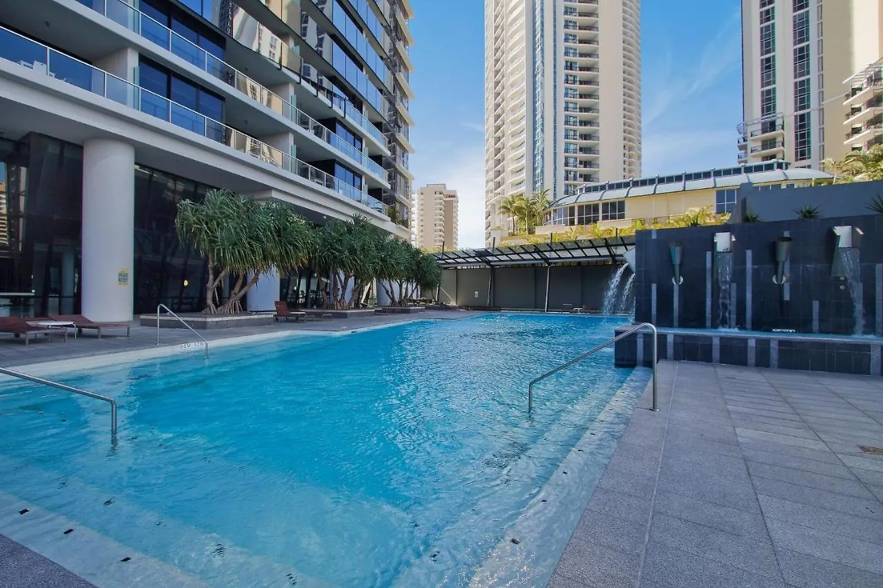 Circle On Cavill Surfers Paradise- 3 Bedroom Spa Apartment Gold Coast 0*,  Australia